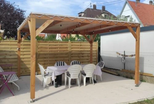 Toile étanche beige sable Soltis 502 pour pergola bois, protection de terrasse privée